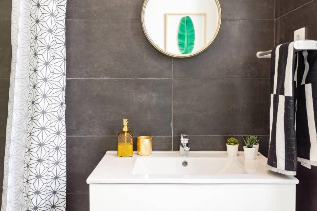 Graca 3br With Terrace By Host For Us Lisboa